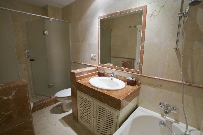 Middle Floor Apartment Estepona Málaga - image 15