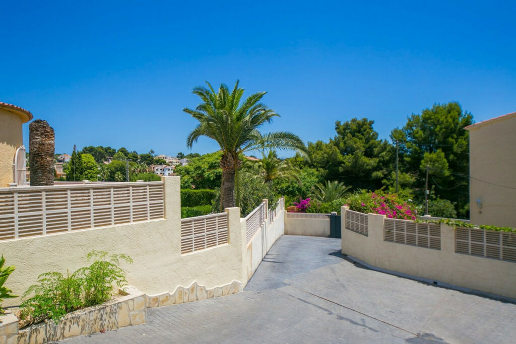 Detached Villa Calpe Alicante - image 15