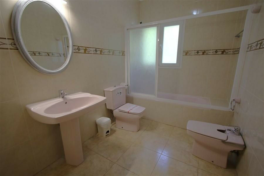 Detached Villa Calpe Alicante - image 15