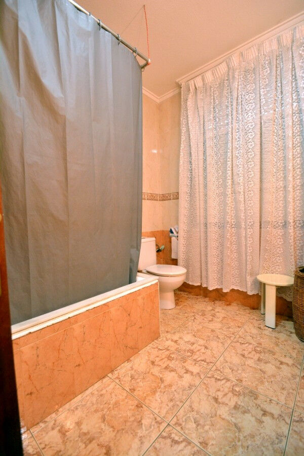 Townhouse Guardamar del Segura Alicante - image 16
