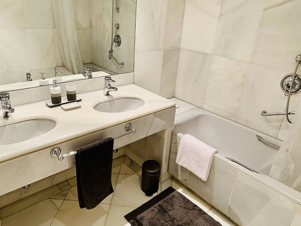 Ground Floor Apartment Puerto Banús Málaga - image 15