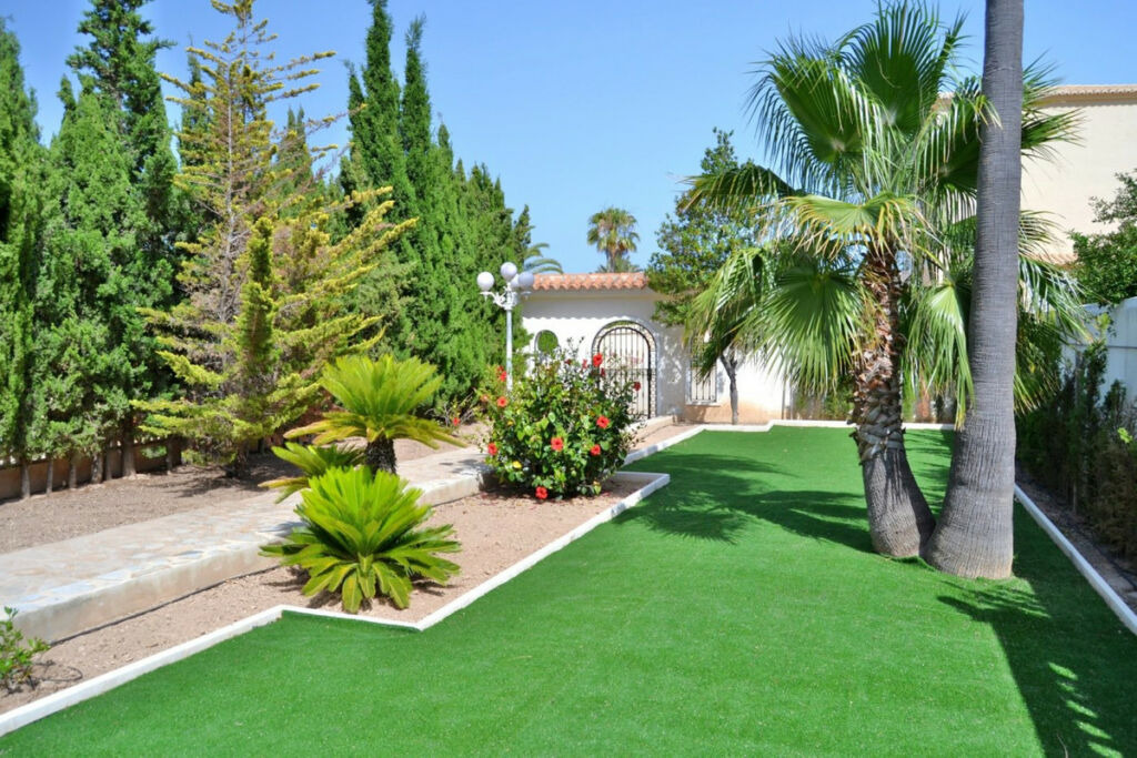 Detached Villa Calpe Alicante - image 15