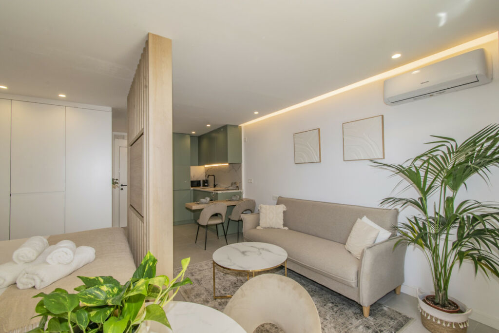 Middle Floor Apartment Marbella Málaga - image 15