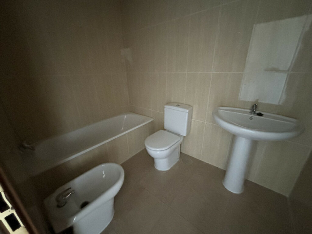 Middle Floor Apartment La Duquesa Málaga - image 15