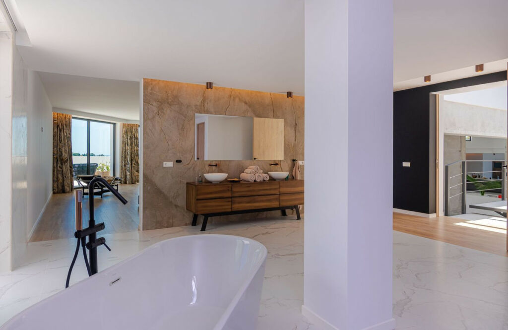 Detached Villa Benahavís Málaga - image 15