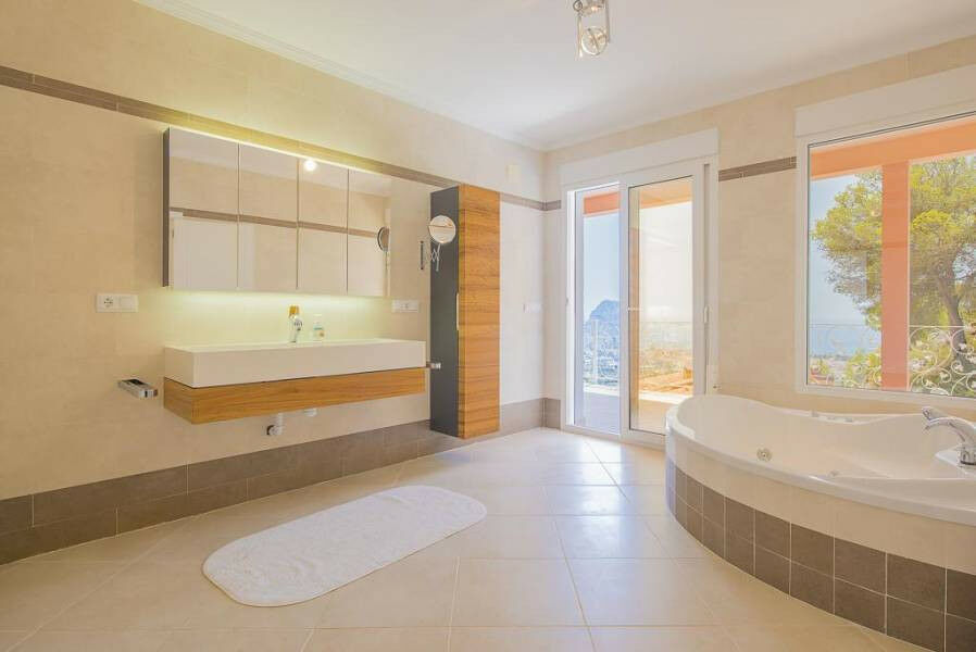 Detached Villa Calpe Alicante - image 15