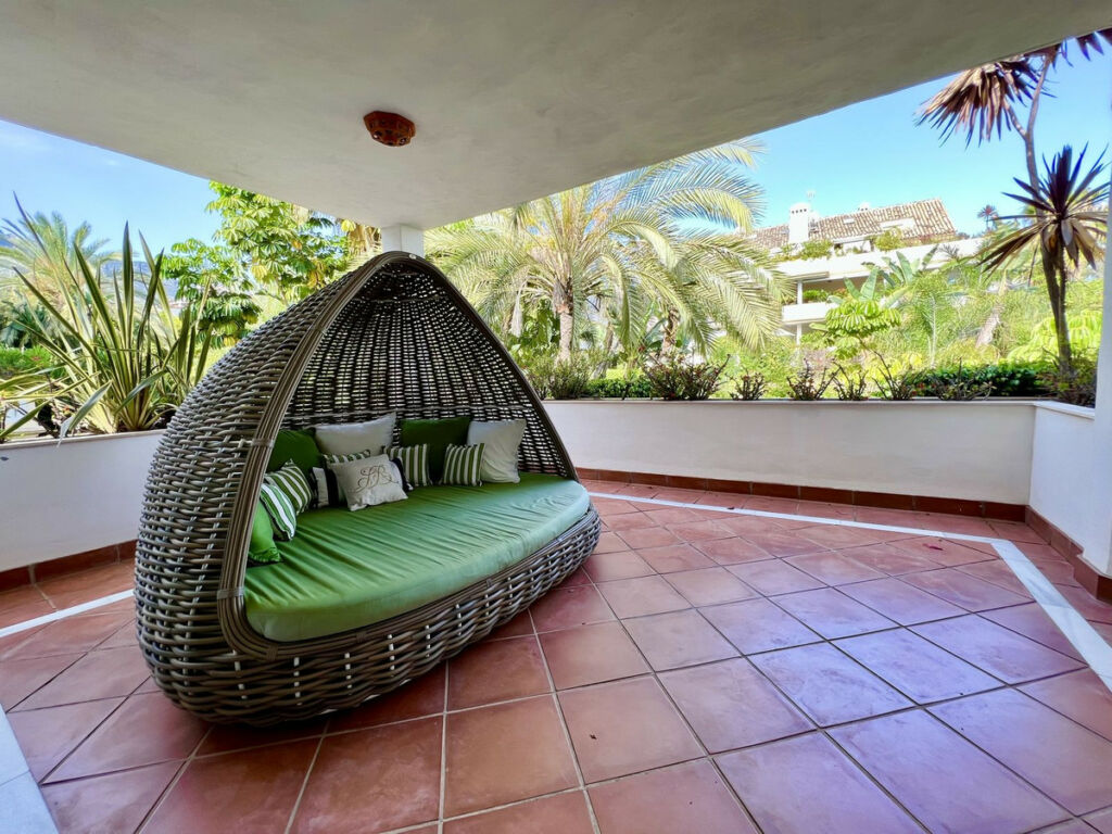 Ground Floor Apartment The Golden Mile Málaga - image 16