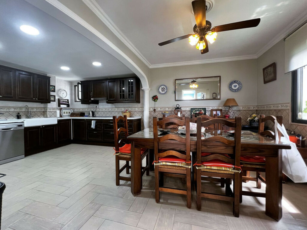 Detached Villa La Capellania Málaga - image 16