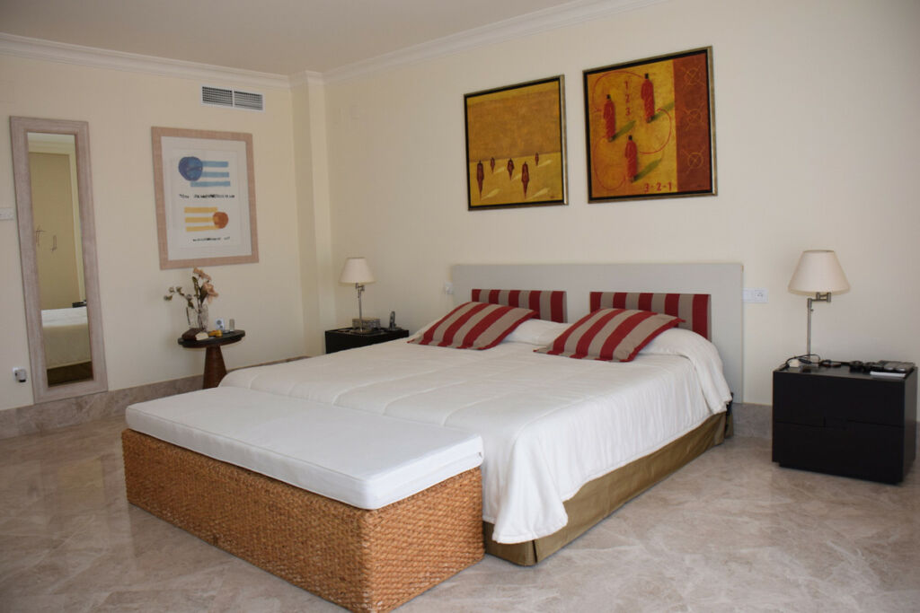 Detached Villa Santa Clara Málaga - image 17
