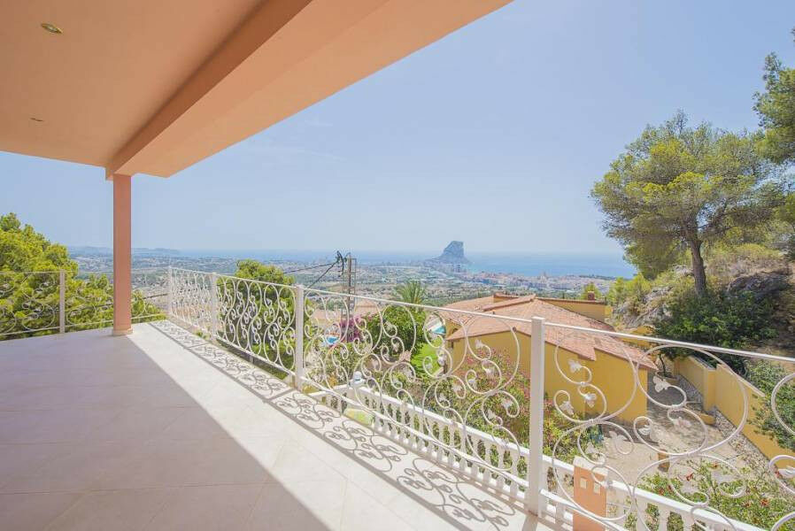 Detached Villa Calpe Alicante - image 16
