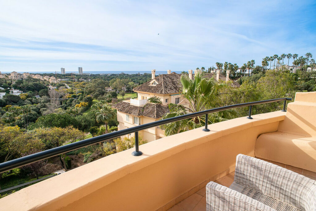 Middle Floor Apartment Elviria Málaga - image 16