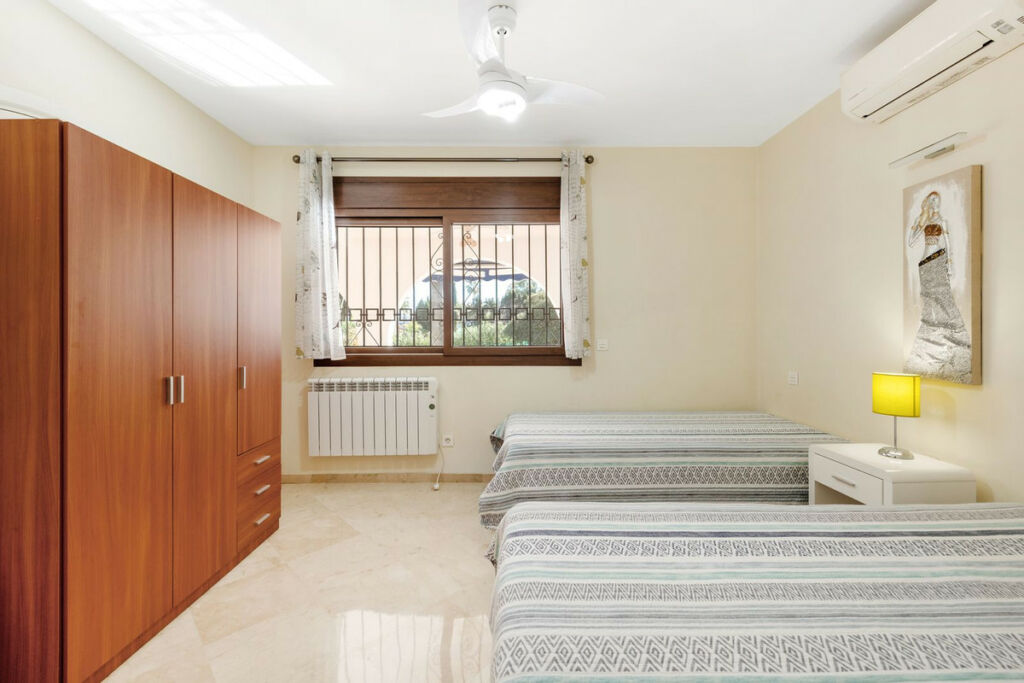 Detached Villa Atalaya Málaga - image 16