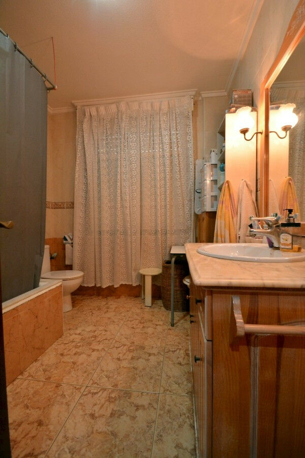 Townhouse Guardamar del Segura Alicante - image 17