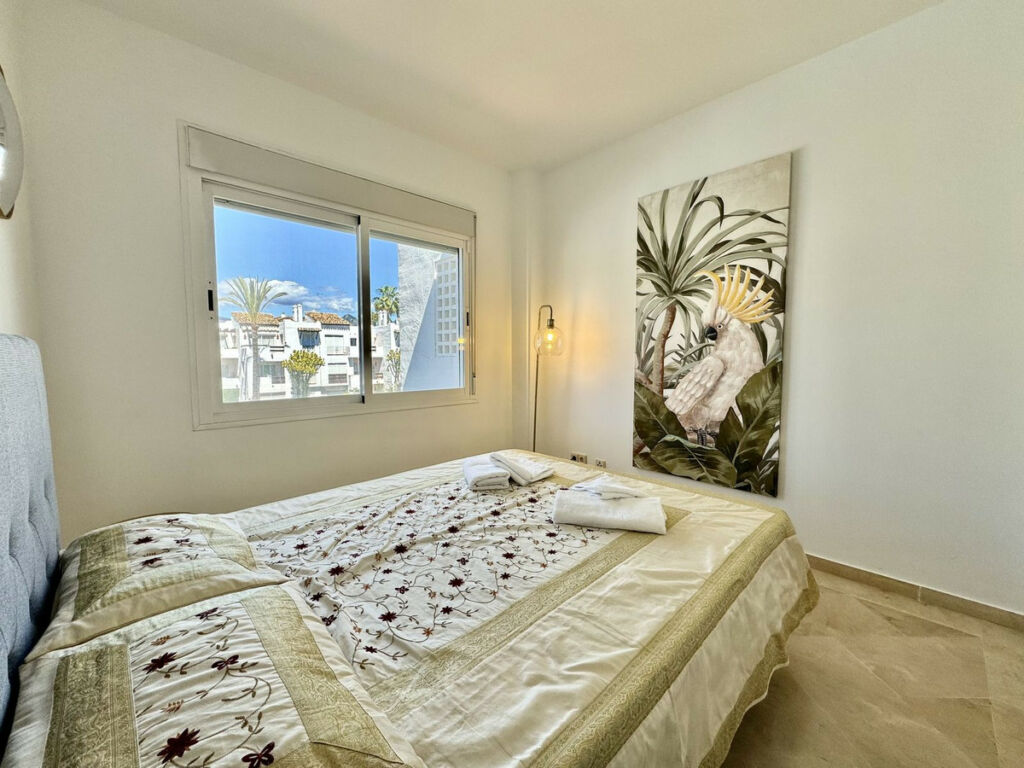Middle Floor Apartment Costalita Málaga - image 16
