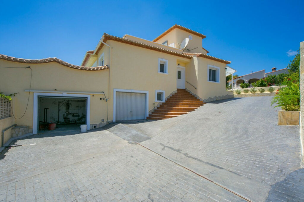 Detached Villa Calpe Alicante - image 17