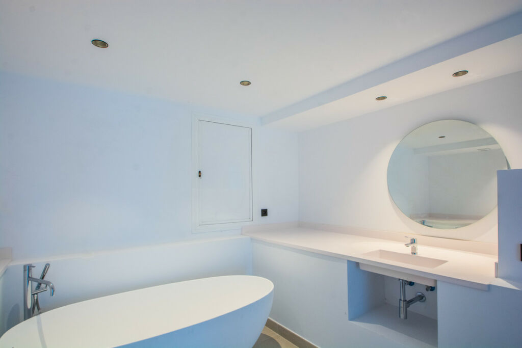 Middle Floor Apartment La Mairena Málaga - image 17