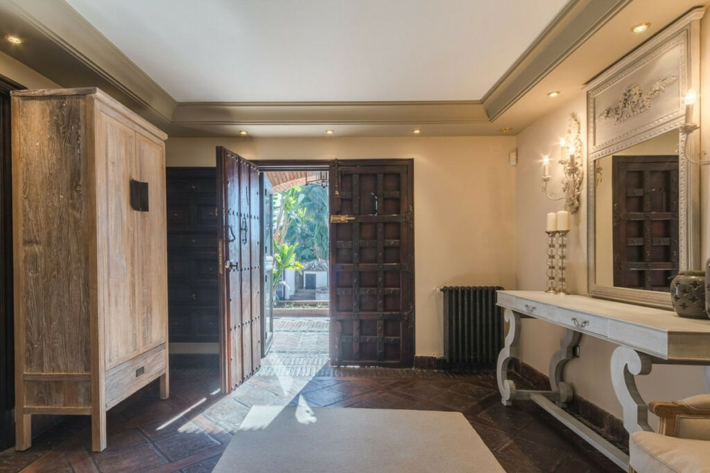 Detached Villa Costabella Málaga - image 17