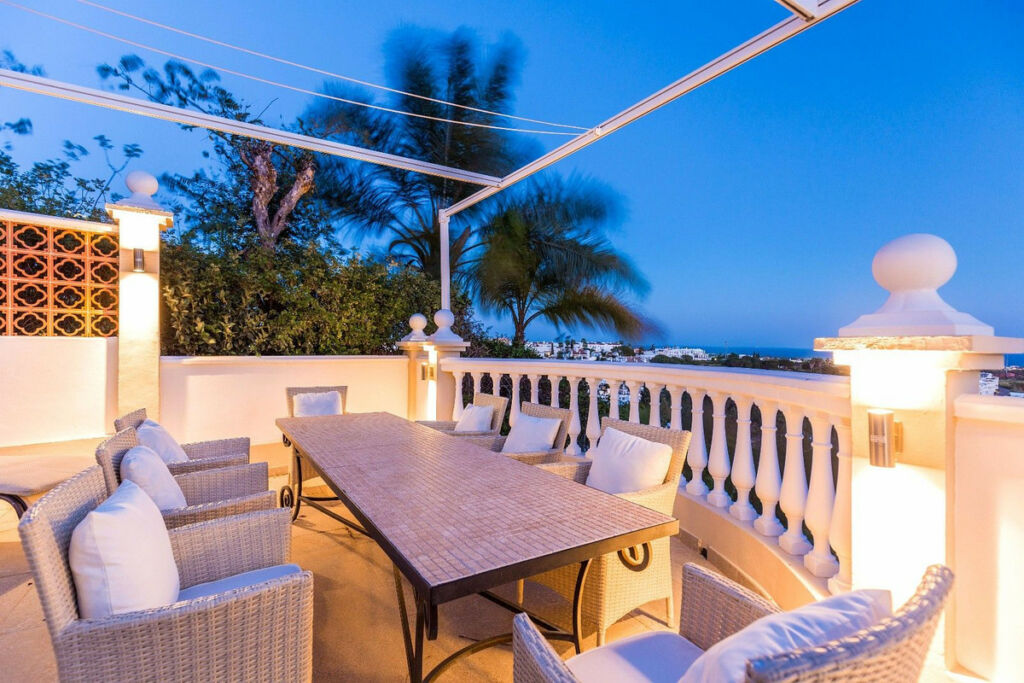 Detached Villa La Quinta Málaga - image 17