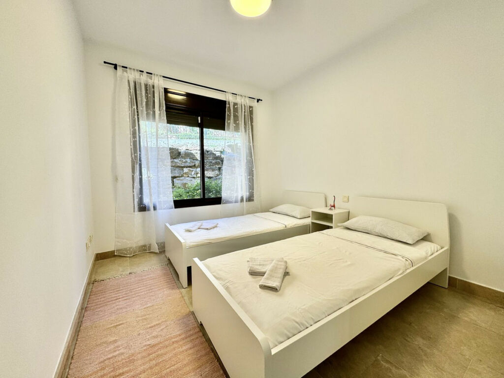 Ground Floor Apartment La Duquesa Málaga - image 18