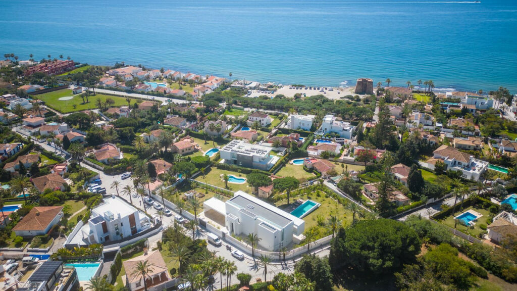 Detached Villa Marbesa Málaga - image 18