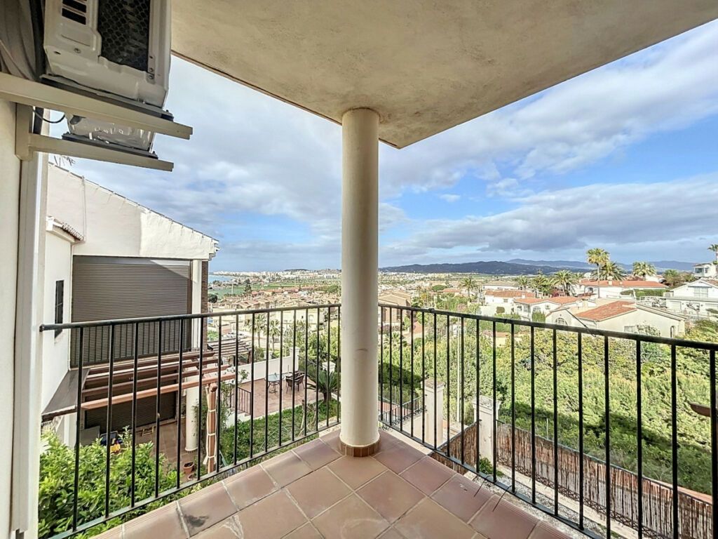 Semi-Detached House Caleta de Vélez Málaga - image 18