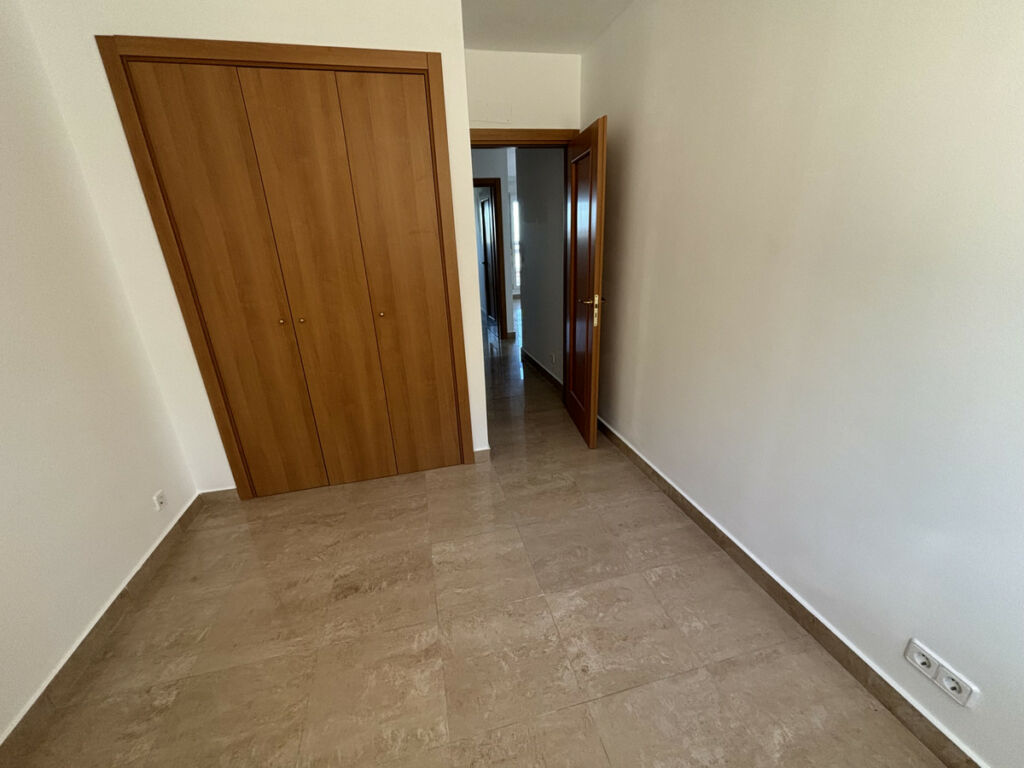 Middle Floor Apartment La Duquesa Málaga - image 18