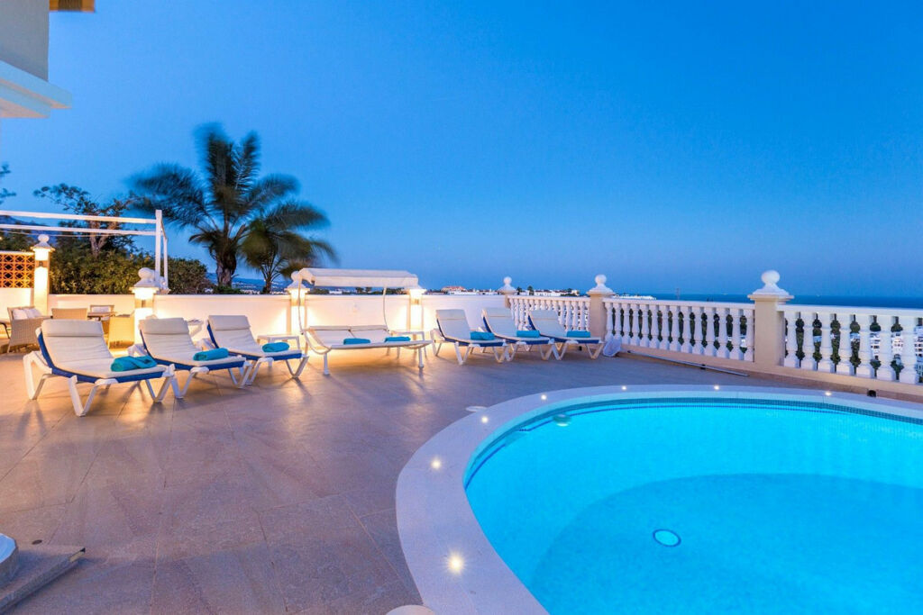 Detached Villa La Quinta Málaga - image 19