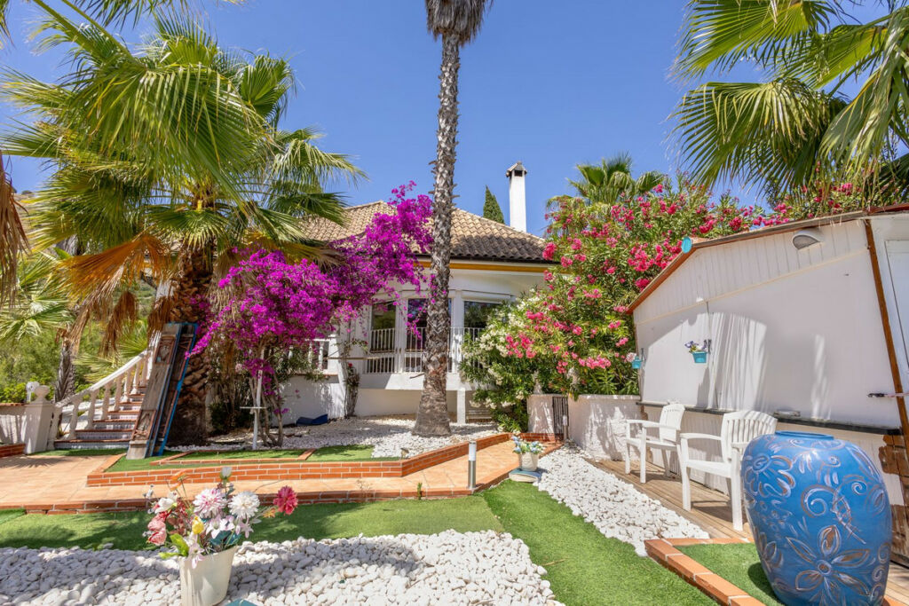 Detached Villa Alhaurín el Grande Málaga - image 18