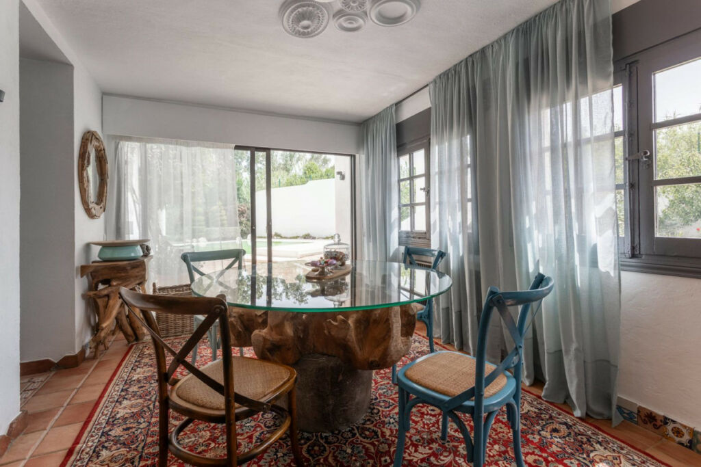 Detached Villa Guadalmina Baja Málaga - image 19