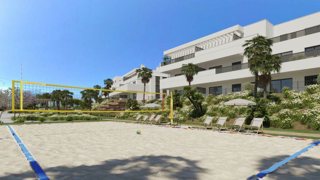 Middle Floor Apartment Estepona Málaga - image 2