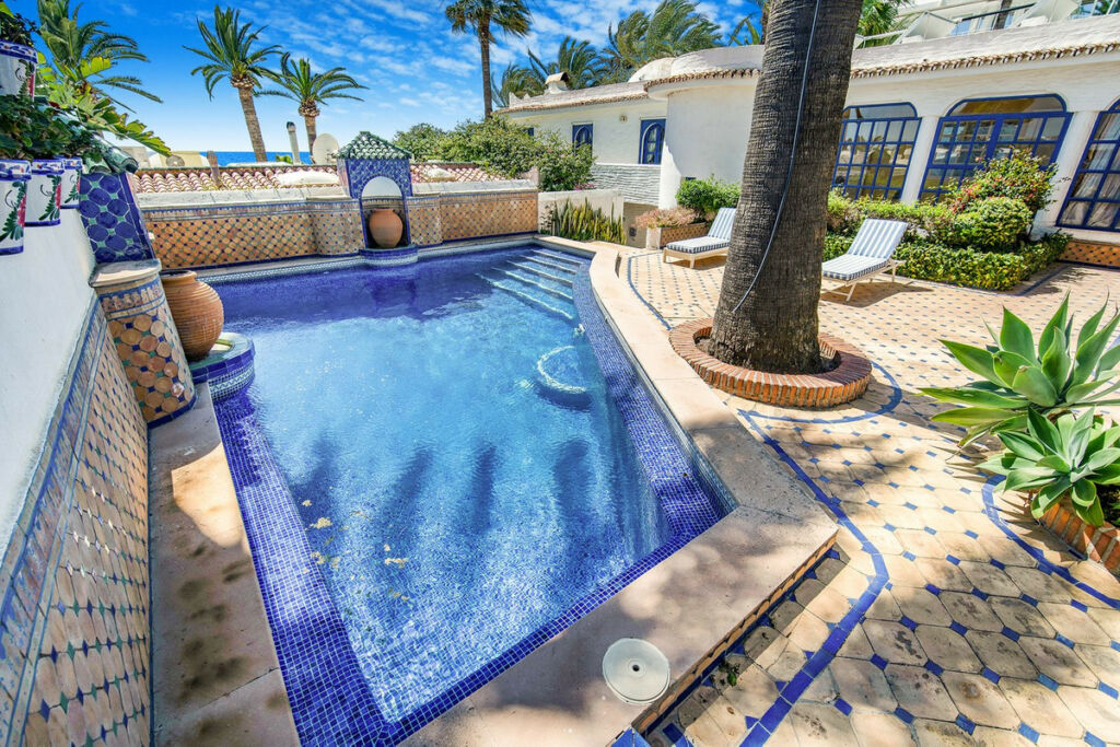 Semi-Detached House Marbella Málaga - image 2