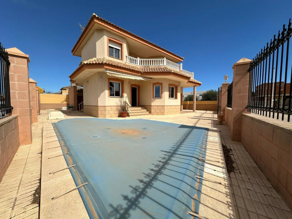 Detached Villa Mar Menor Murcia - image 2