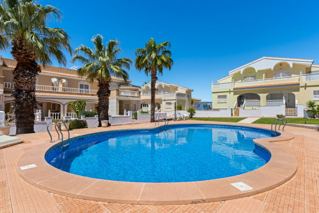 Townhouse Benijofar Alicante - image 2