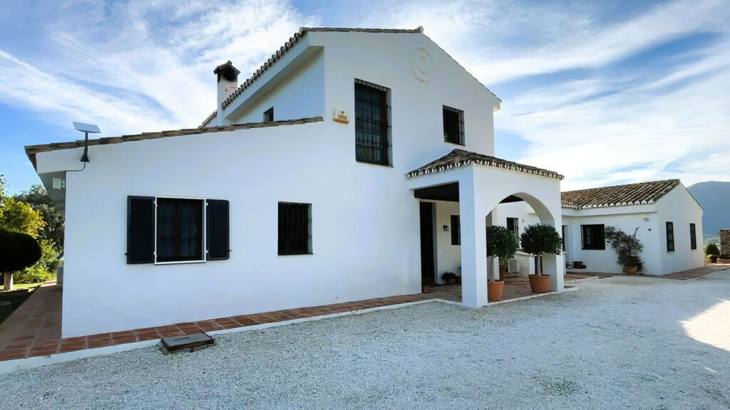 Detached Villa La Cala de Mijas Málaga - image 2