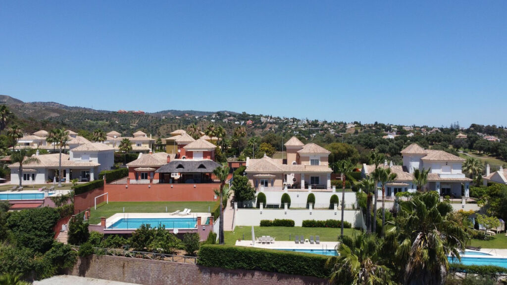 Detached Villa Santa Clara Málaga - image 4