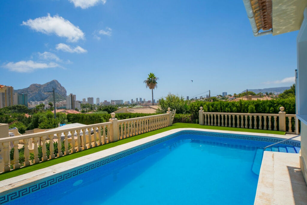 Detached Villa Calpe Alicante - image 2