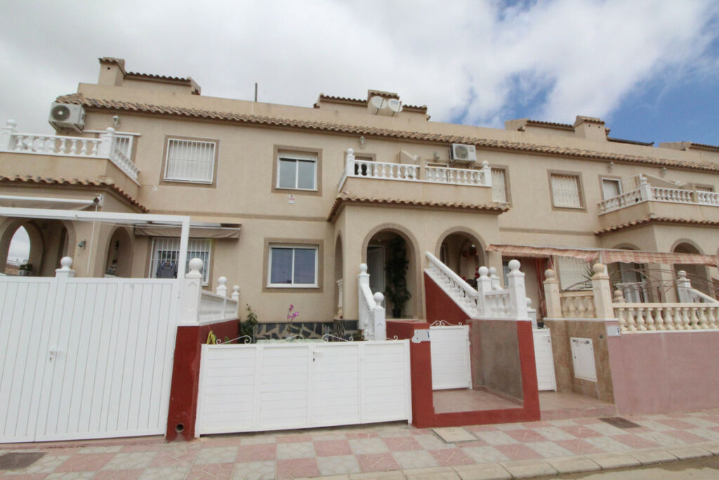 Townhouse Gran Alacant Alicante - image 2