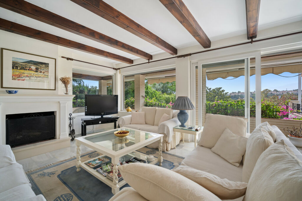 Detached Villa Guadalmina Alta Málaga - image 9