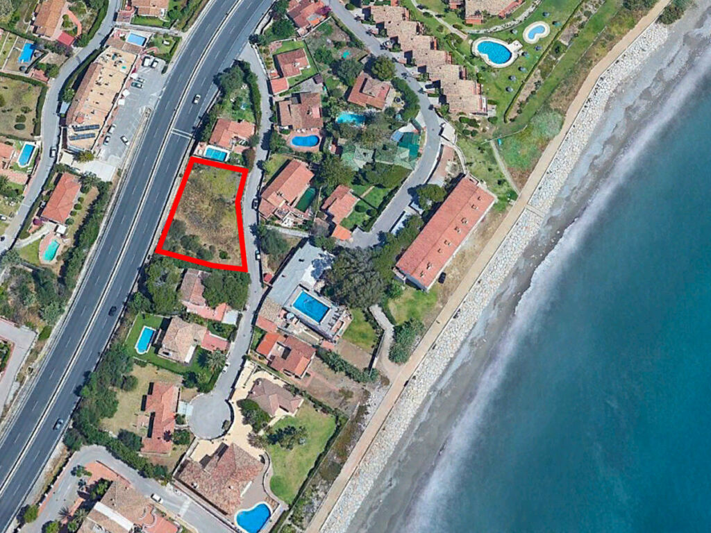 Residential Plot Estepona Málaga - image 2