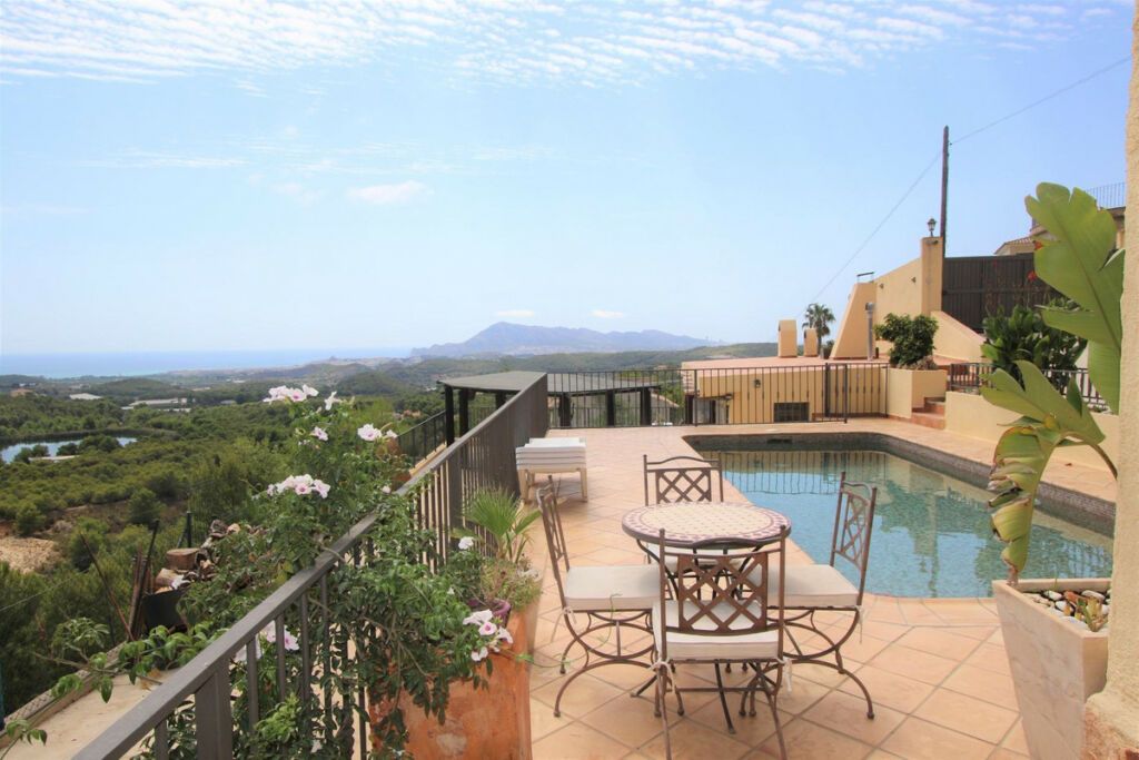 Detached Villa Altea Alicante - image 2