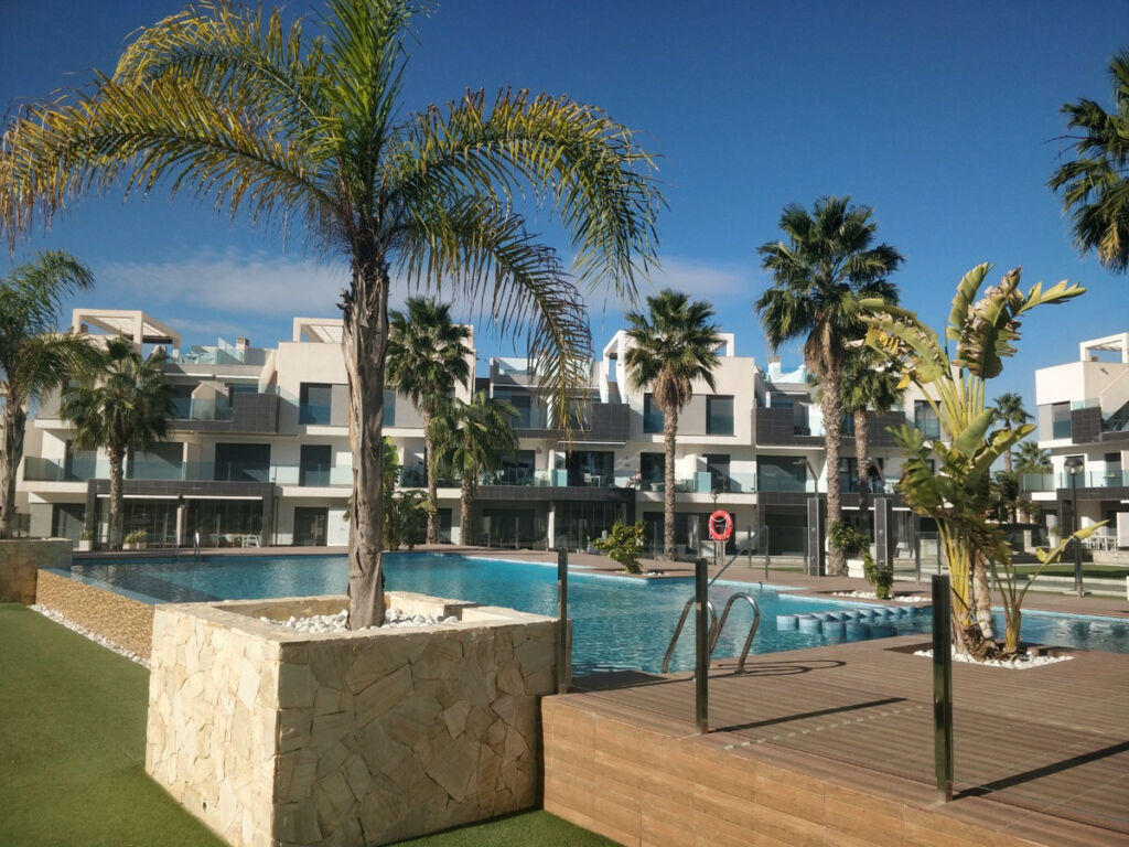 Middle Floor Apartment Guardamar del Segura Alicante - image 15