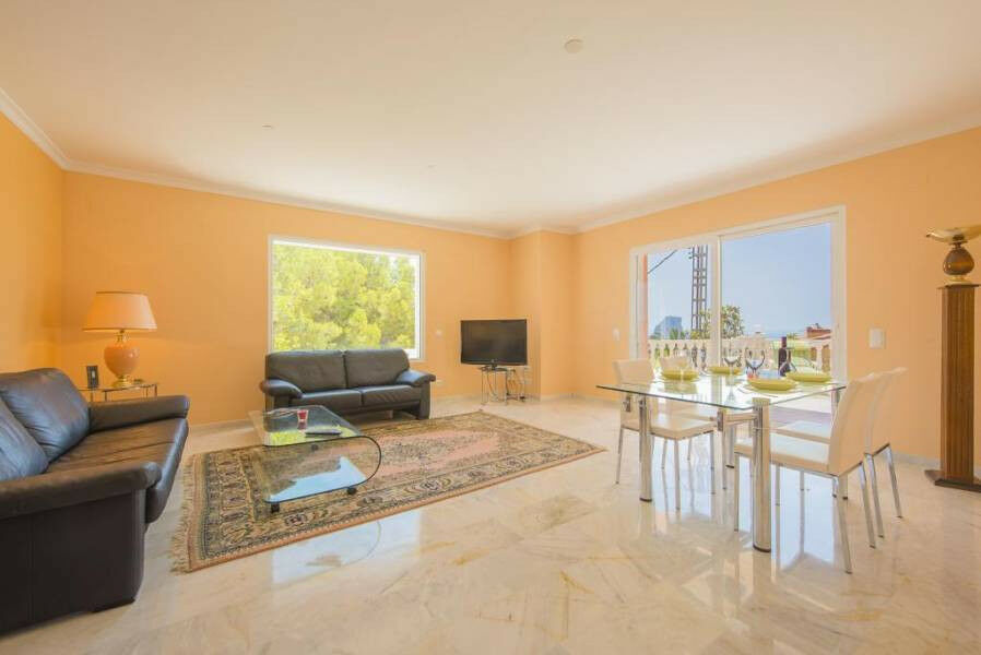 Detached Villa Calpe Alicante - image 2