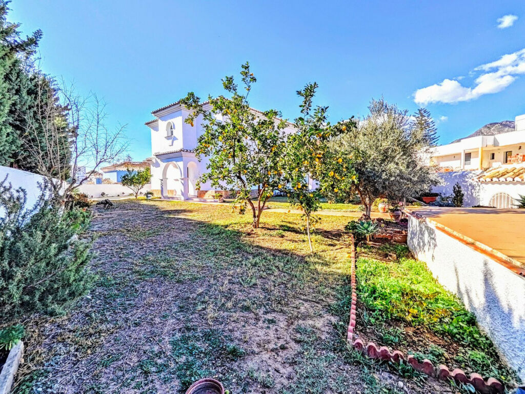 Detached Villa Benalmadena Costa Málaga - image 2