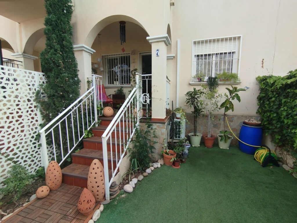 Middle Floor Apartment Playa Flamenca Alicante - image 2
