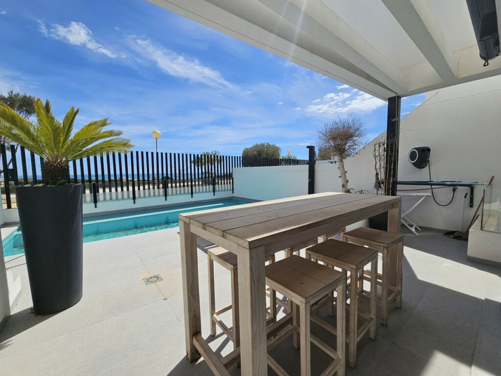Detached Villa Guardamar del Segura Alicante - image 2