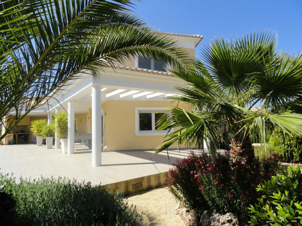 Detached Villa Calpe Alicante - image 2