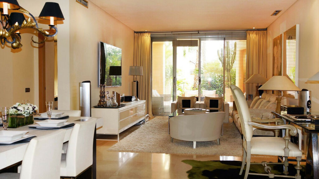 Ground Floor Apartment Marbella Málaga - image 2
