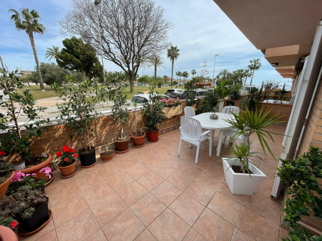 Townhouse Los Alcazares Murcia - image 2