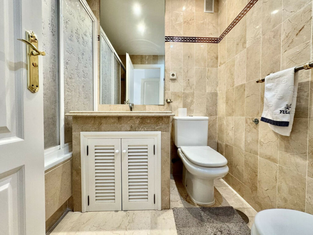 Middle Floor Apartment Costalita Málaga - image 20