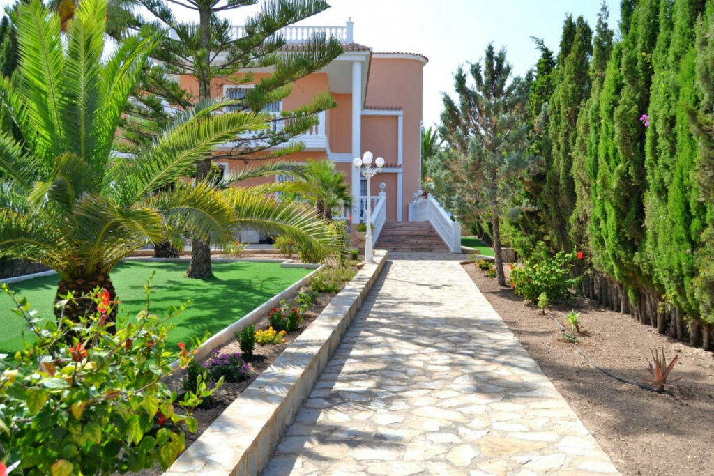 Detached Villa Calpe Alicante - image 21